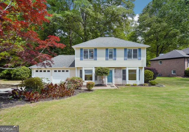 Photo 1 of Sale Pending at 1172 Dogwood Forest Dr Ne, Marietta, GA 30068 | MLS# 10739044 | Listing updated on 2026-09-08