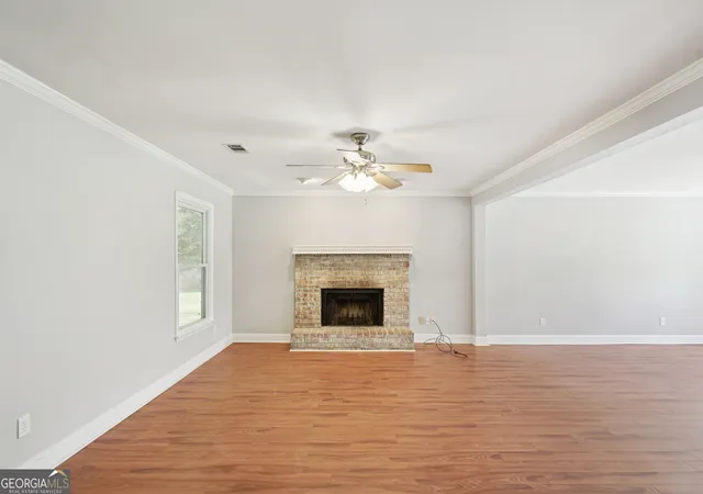 Photo 3 of Sale Pending at 1172 Dogwood Forest Dr Ne, Marietta, GA 30068 | MLS# 10739044 | Listing updated on 2026-09-08