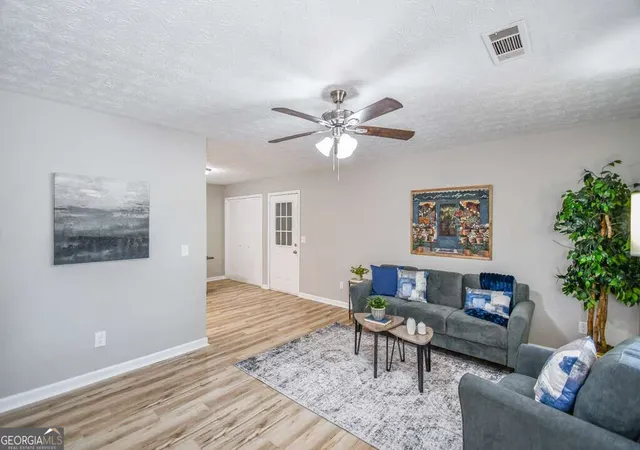 Photo 3 of Single family home for sale at 110 E Country Woods Dr, Covington, GA 30016 | MLS# 10824579 | Listing updated on 2026-09-27