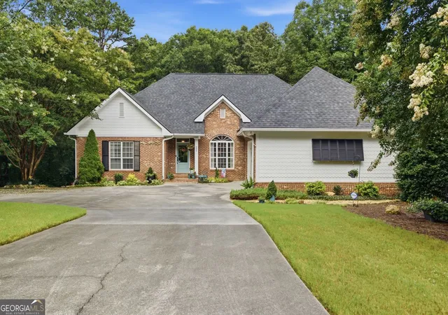 1st image of 333 Rustic Ridge Rd Ne, Rome, GA 30161 | MLS# 10808655