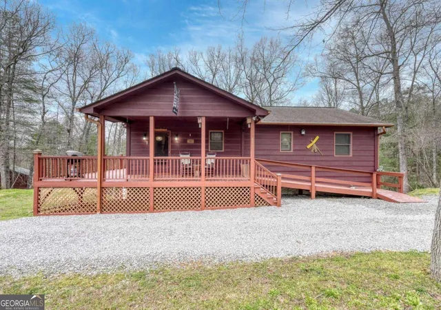 Photo 3 of Single family home for sale at 694 Hilltop Rd, Murphy, NC 28906 | MLS# 10724964 | Listing updated on 2026-04-17