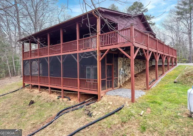 Photo 4 of Single family home for sale at 694 Hilltop Rd, Murphy, NC 28906 | MLS# 10724964 | Listing updated on 2026-04-17