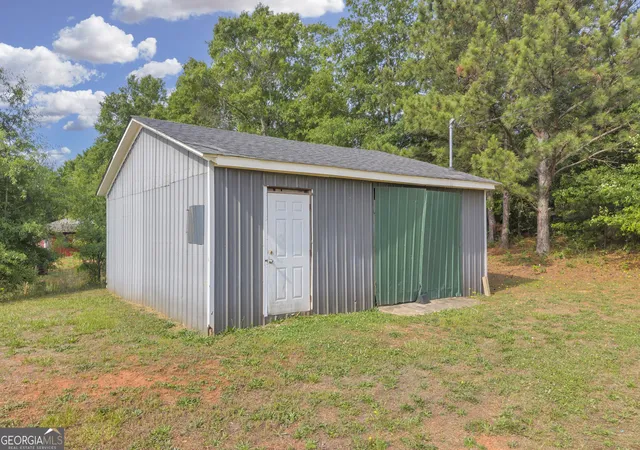 Homes for sale in Royston, GA | 156 Shirley Rd, Royston, GA 30662 | MLS# 10772785
