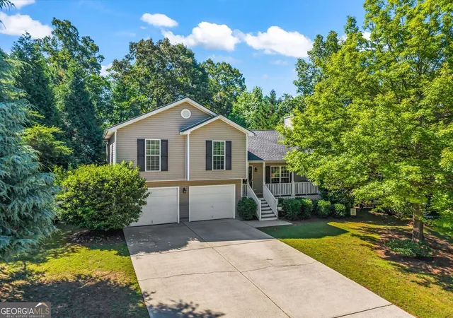 Homes for sale in Lula, GA | 5410 Lombardy Dr, Lula, GA 30554 | MLS# 10779360