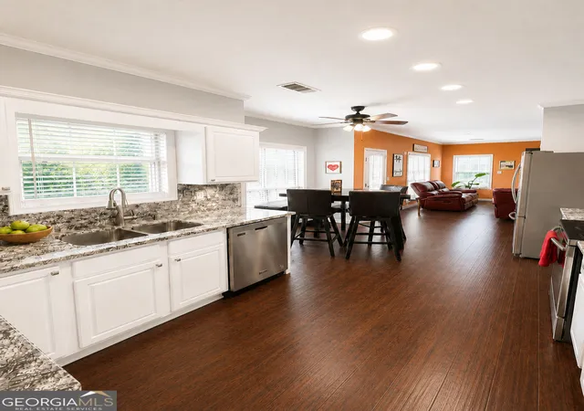 3rd image of 3114 Linsley Ct Sw, Conyers, GA 30094 | MLS# 10811086