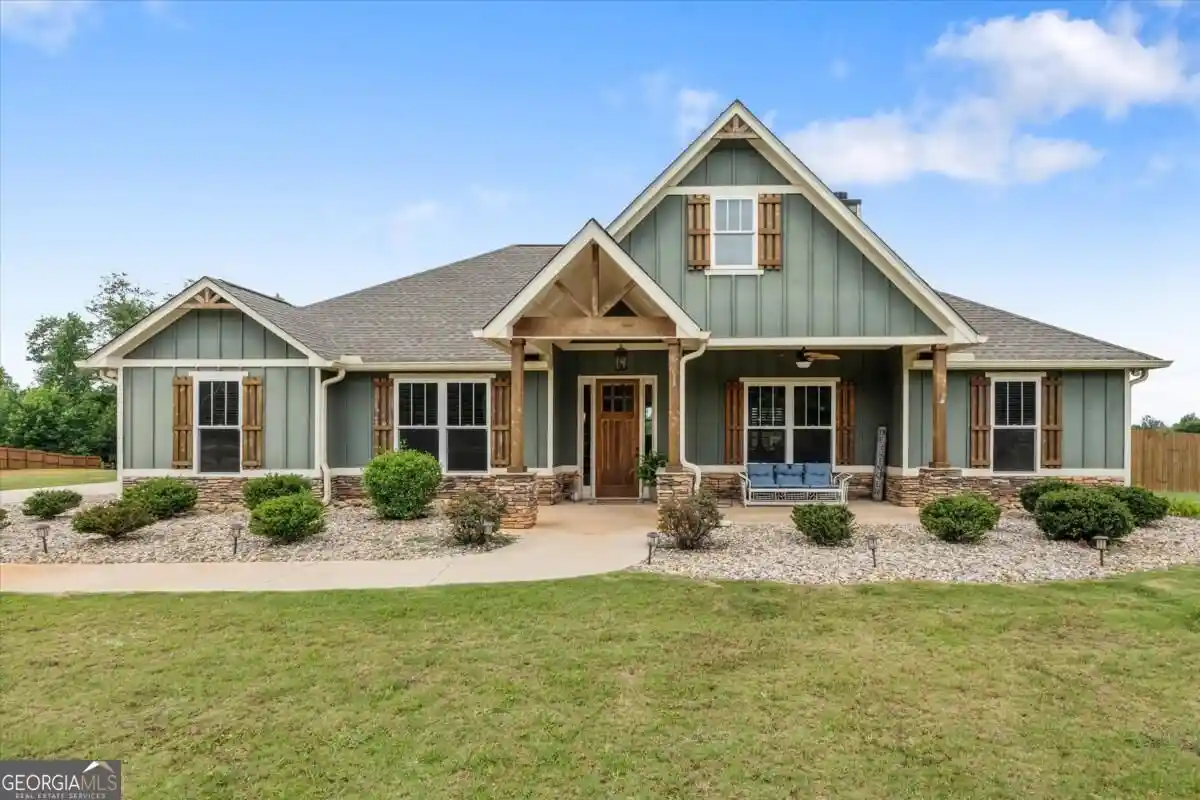 Single family home for sale at 551 Lovell Rd, Temple, GA 30179 | MLS# 10873246