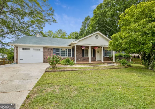 Photo 1 of Single family home for sale at 4256 Hamilton Mill Road, Buford, GA 30519 | MLS# 10763942 | Listing updated on 2026-08-24