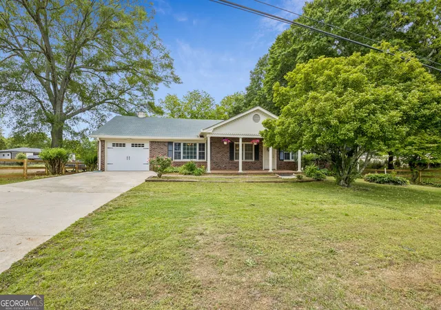 Photo 2 of Single family home for sale at 4256 Hamilton Mill Road, Buford, GA 30519 | MLS# 10763942 | Listing updated on 2026-08-24