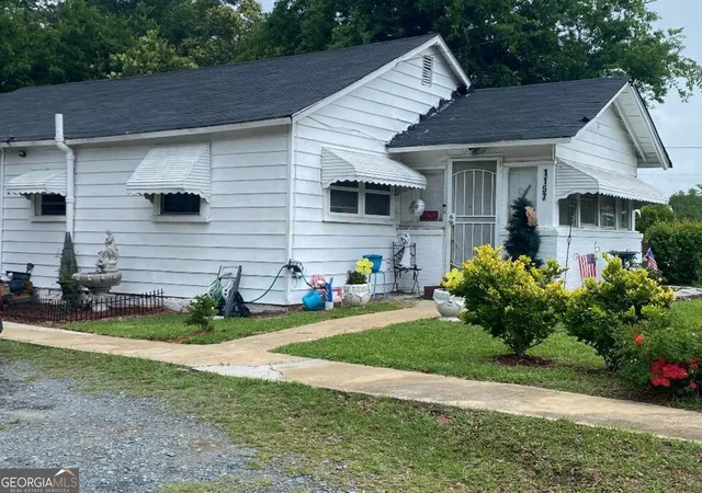 Photo 1 of Single family home for sale at 1157 Rocky Crk Rd, Macon, GA 31206 | MLS# 10777238 | Listing updated on 2026-06-17