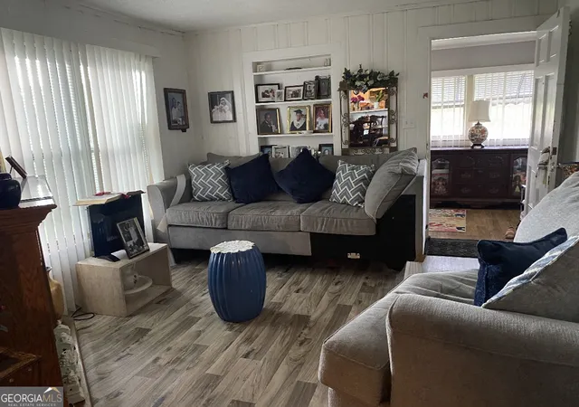 Photo 2 of Single family home for sale at 1157 Rocky Crk Rd, Macon, GA 31206 | MLS# 10777238 | Listing updated on 2026-06-17