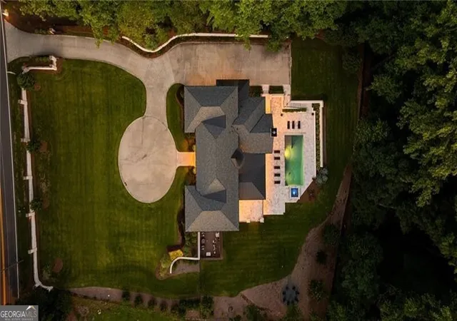 Photo 70 of Mansion for sale at 5260 Long Island Dr Nw, Atlanta, GA 30327 | MLS# 10790462 | Listing updated on 2026-08-31