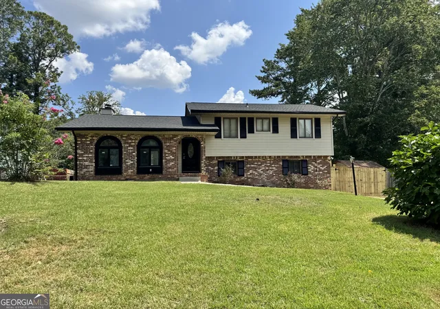 Photo 1 of Sale Pending at 8896 Creekwood Ct, Riverdale, GA 30274 | MLS# 10586925 | Listing updated on 2025-10-01