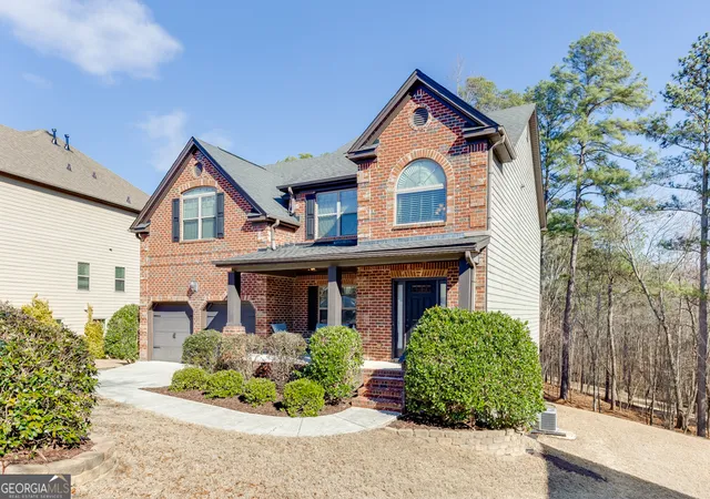 Photo 2 of Single family home for sale at 2085 Mount Grv Ct, Dacula, GA 30019 | MLS# 10819092 | Listing updated on 2026-10-07