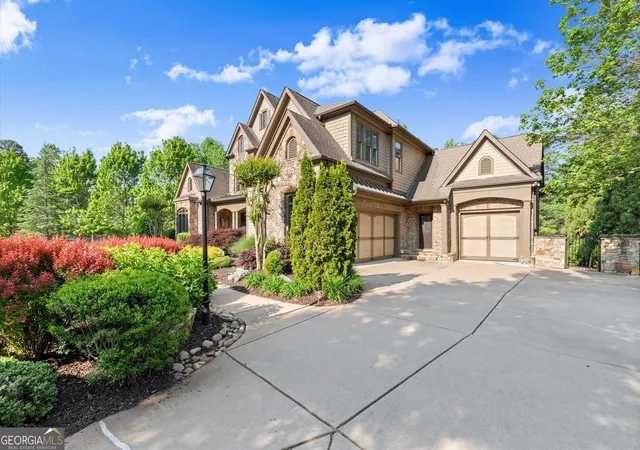 Photo 3 of Single family home for sale at 1225 Waterfall Ln NW, Acworth, GA 30101 | MLS# 10752887 | Listing updated on 2026-07-14