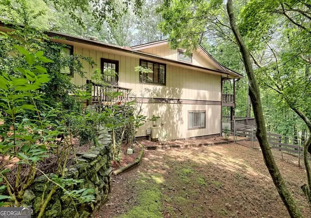 Photo 3 of Sale Pending at 414 Leaning Chimney Dr, Clayton, GA 30525 | MLS# 10741314 | Listing updated on 2026-08-06
