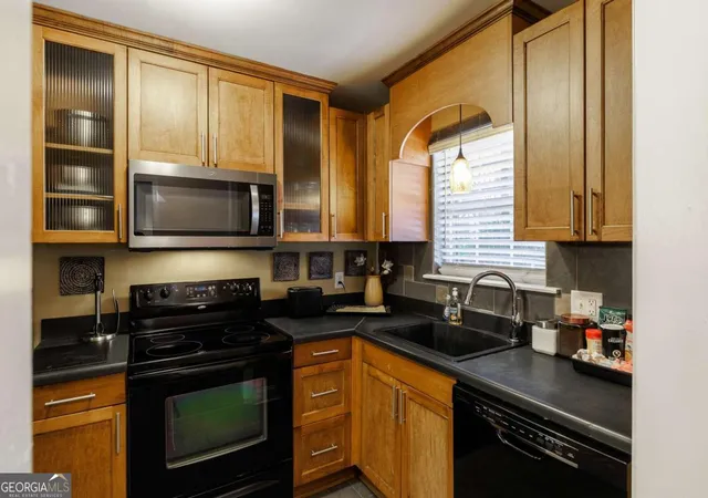 4th image of 1055 Baxter St, Athens, GA 30606