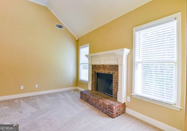 Photo 4 of Single family home for sale at 725 Lincoln Dr, Winder, GA 30680 | MLS# 10786061 | Listing updated on 2026-07-13