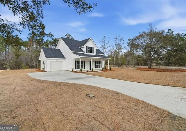 2nd image of 110 Purser Dr, Jesup, GA 31546 | MLS# 10806913