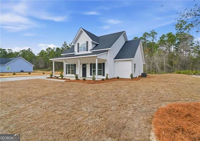 3rd image of 110 Purser Dr, Jesup, GA 31546 | MLS# 10806913