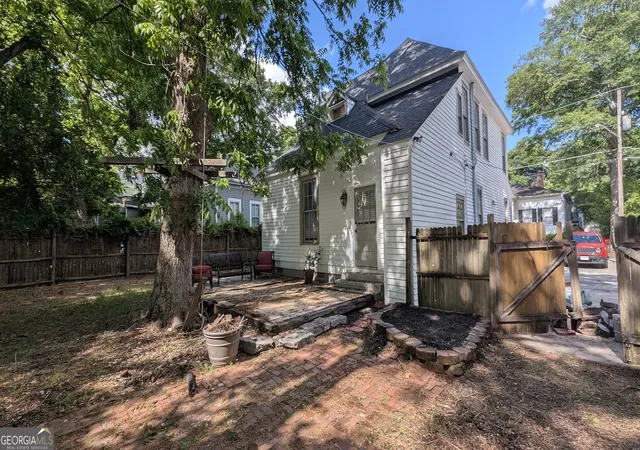 Photo 3 of Single family home for sale at 173 Cleveland Ave, Macon, GA 31204 | MLS# 10696208 | Listing updated on 2026-09-03
