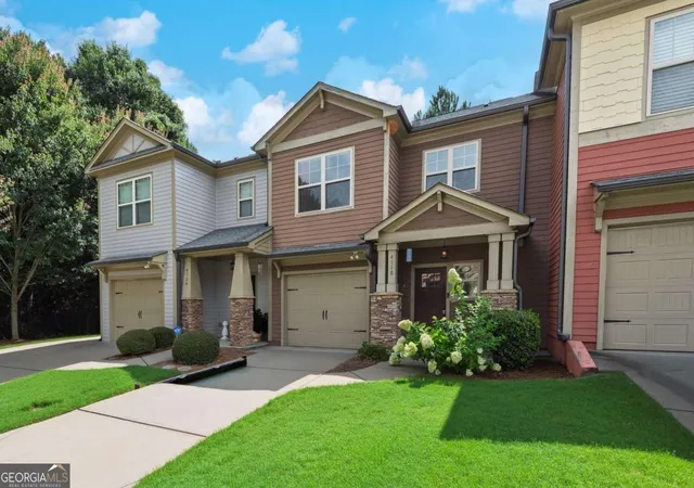 Photo 3 of Townhouse for sale at 4118 Mars Bay #27, Acworth, GA 30101 | MLS# 10812206 | Listing updated on 2026-09-19