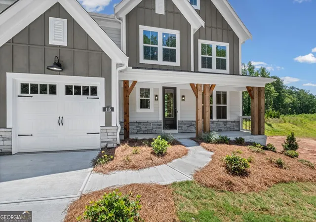 Photo 4 of Sale Pending at 115 Wood Grove Ln, Canton, GA 30114 | MLS# 10823805 | Listing updated on 2026-10-01