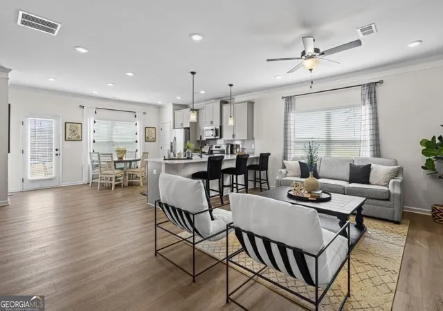 Photo 4 of Townhouse for sale at 1024 Stiles Cir #13, Cartersville, GA 30120 | MLS# 10820734 | Listing updated on 2026-10-07