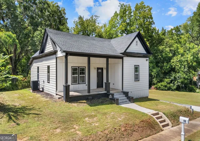 Photo 2 of Single family home for sale at 13 N Blanche Ave Sw, Rome, GA 30161 | MLS# 10834283 | Listing updated on 2026-09-10