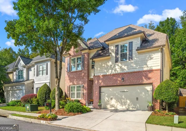 Homes for sale in Alpharetta, GA | 220 Water Oak Pl, Alpharetta, GA 30009 | MLS# 10761582