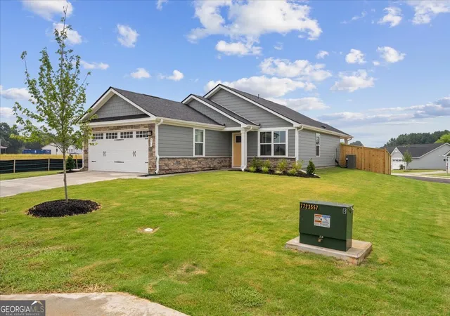 2nd image of 358 Oakleigh Dr, Calhoun, GA 30701 | MLS# 10818532