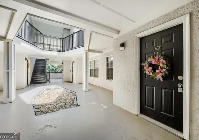 2nd image of 1150 Collier Rd Nw #H10, Atlanta, GA 30318 | MLS# 10799847