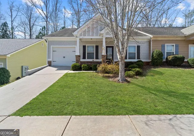 Photo 3 of Townhouse for sale at 157 Oakwood Dr Nw, Milledgeville, GA 31061 | MLS# 10759306 | Listing updated on 2026-09-12