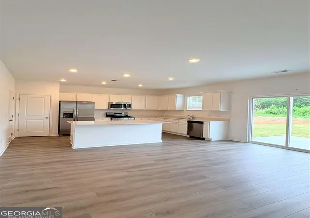 Photo 3 of Single family home for sale at 168 Hal Ct, Winder, GA 30680 | MLS# 10789616 | Listing updated on 2026-09-12