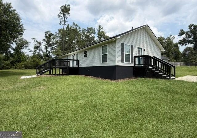 3rd image of 365 Skyline Blvd, Lyons, GA 30436 | MLS# 10815307