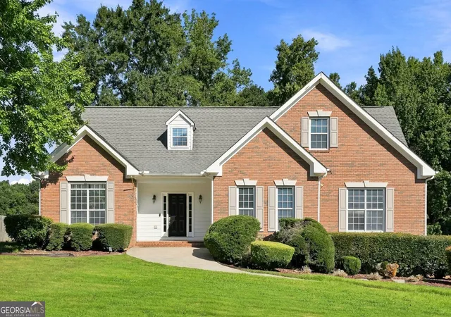 Photo 1 of Single family home for sale at 4000 Birdie Dr, Douglasville, GA 30134 | MLS# 10834340 | Listing updated on 2026-09-14