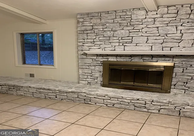 Photo 3 of Single family home for sale at 885 Granite Springs Ln, Stone Mountain, GA 30083 | MLS# 10609824 | Listing updated on 2026-09-17
