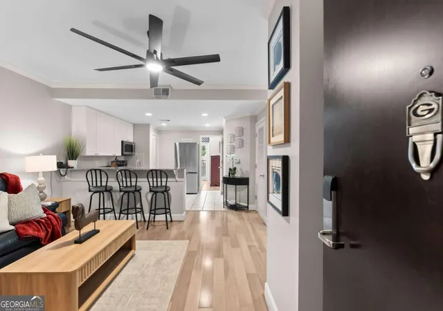 1st image of 250 W Broad St #205, Athens, GA 30601 | MLS# 10789548