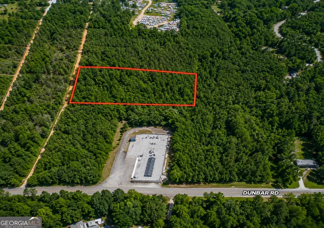 3rd image of 126 Robertson Rd, Warner Robins, GA 31093 | MLS# 10815899