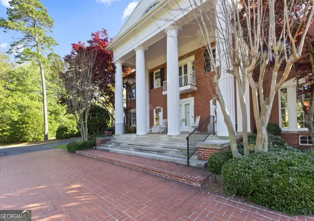 3rd image of 22 Sanford Dr, Newnan, GA 30263 | MLS# 10734948