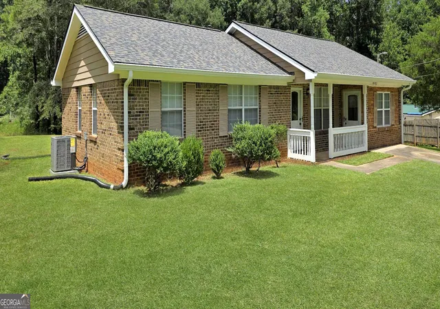 Photo 3 of Single family home for sale at 657 Tom Mckinley Rd, Thomaston, GA 30286 | MLS# 10830126 | Listing updated on 2026-09-03