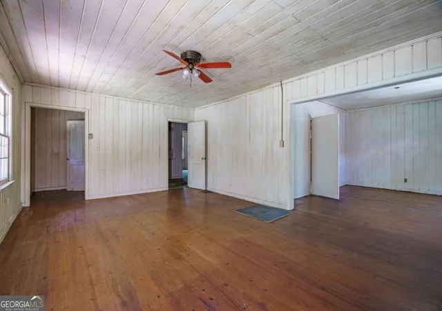 3rd image of 3240 Benjamin E Mays Dr Sw, Atlanta, GA 30311 | MLS# 10826283