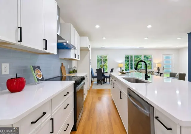 3rd image of 2651 Pangborn Rd, Decatur, GA 30033 | MLS# 10812162