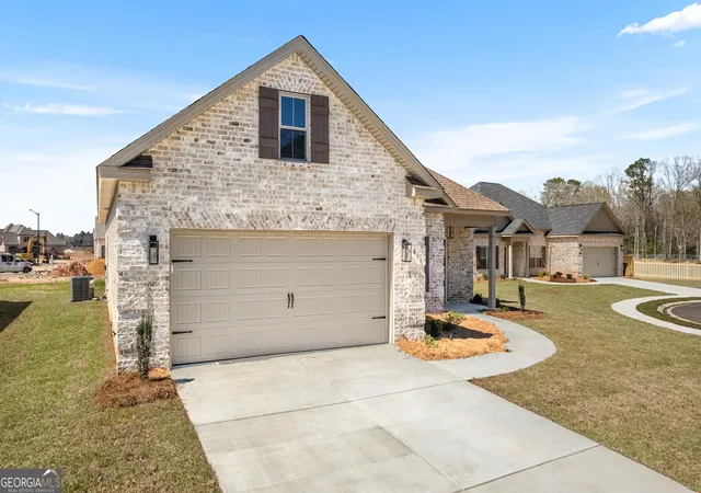 Photo 3 of Sale Pending at 611 Bristleleaf Path, Kathleen, GA 31047 | MLS# 10651385 | Listing updated on 2026-03-18