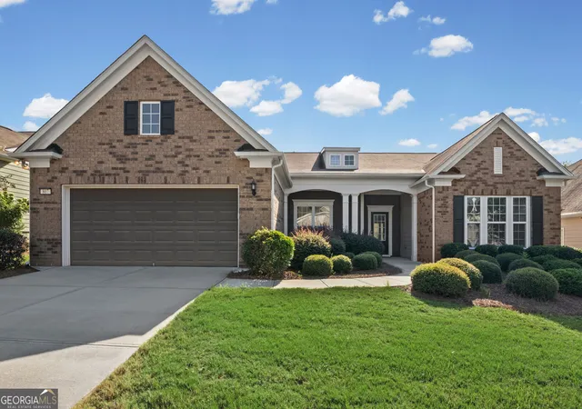 1st image of 807 Eagle Dr, Griffin, GA 30223 | MLS# 10828142