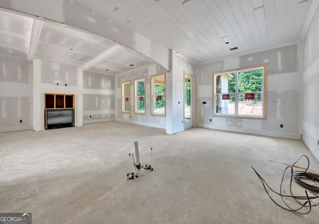 3rd image of 74 County Line Ext, Mansfield, GA 30055 | MLS# 10796994