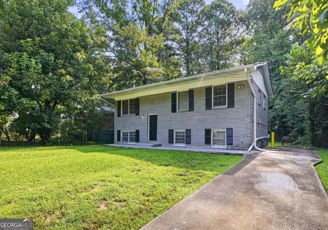 Photo 3 of Single family home for sale at 2970 Carriage Ln, College Park, GA 30349 | MLS# 10826509 | Listing updated on 2026-09-28