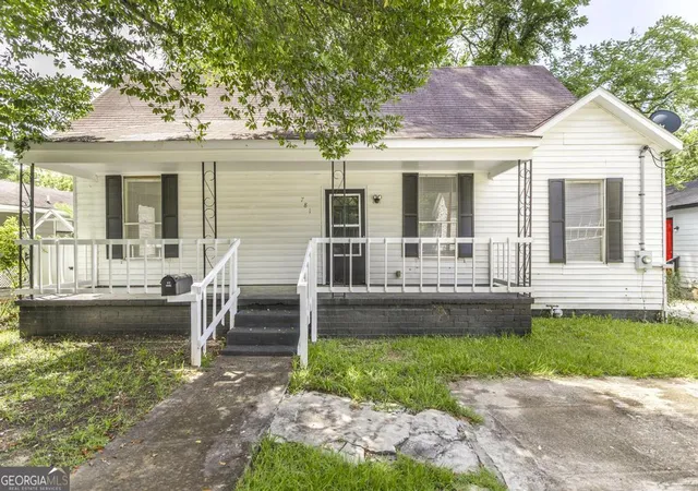 Photo 2 of Single family home for sale at 781 Applewood St, Macon, GA 31217 | MLS# 10810873 | Listing updated on 2026-09-01