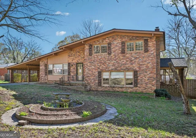 Photo 1 of Single family home for sale at 1324 N Hicks Cir Nw, Conyers, GA 30012 | MLS# 10716096 | Listing updated on 2026-09-18