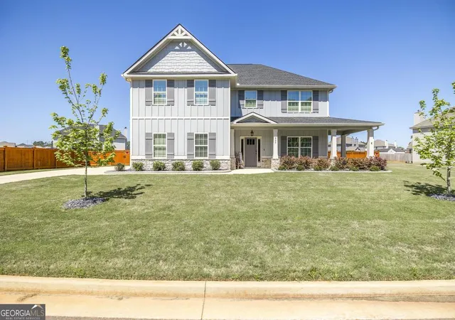 Homes for sale in Warner Robins, GA | 207 Bella Notte Cir, Warner Robins, GA 31088 | MLS# 10730687