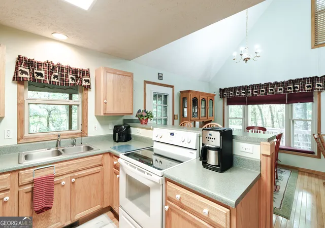 5th image of 805 Tomahawk Trl, Blairsville, GA 30512 | MLS# 10802950